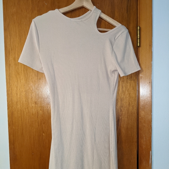 Cream mini dress New never worn - Picture 3 of 4